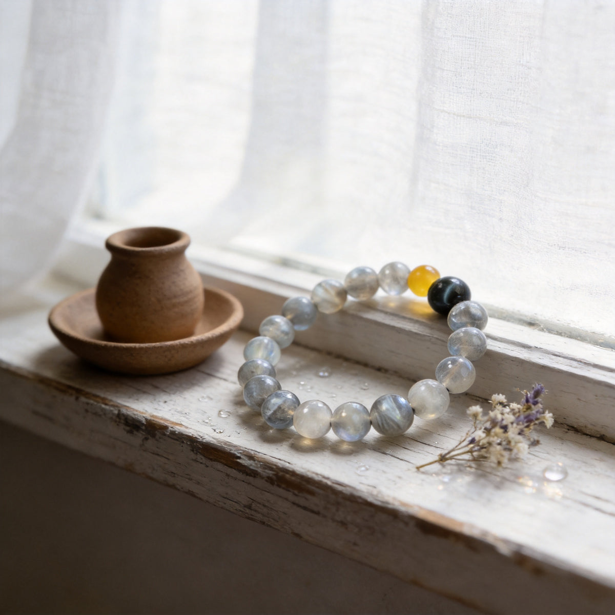 Transformation Moonlit Becoming Grey Moonstone Handmade Bracelet·Metal｜Refinement