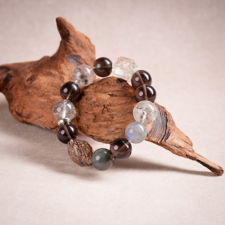 Transformation Cleansing Moonlight Drift Phantom Quartz Smoky Quartz Handmade Bracelet·Metal｜Clarity — atmosphere image 2