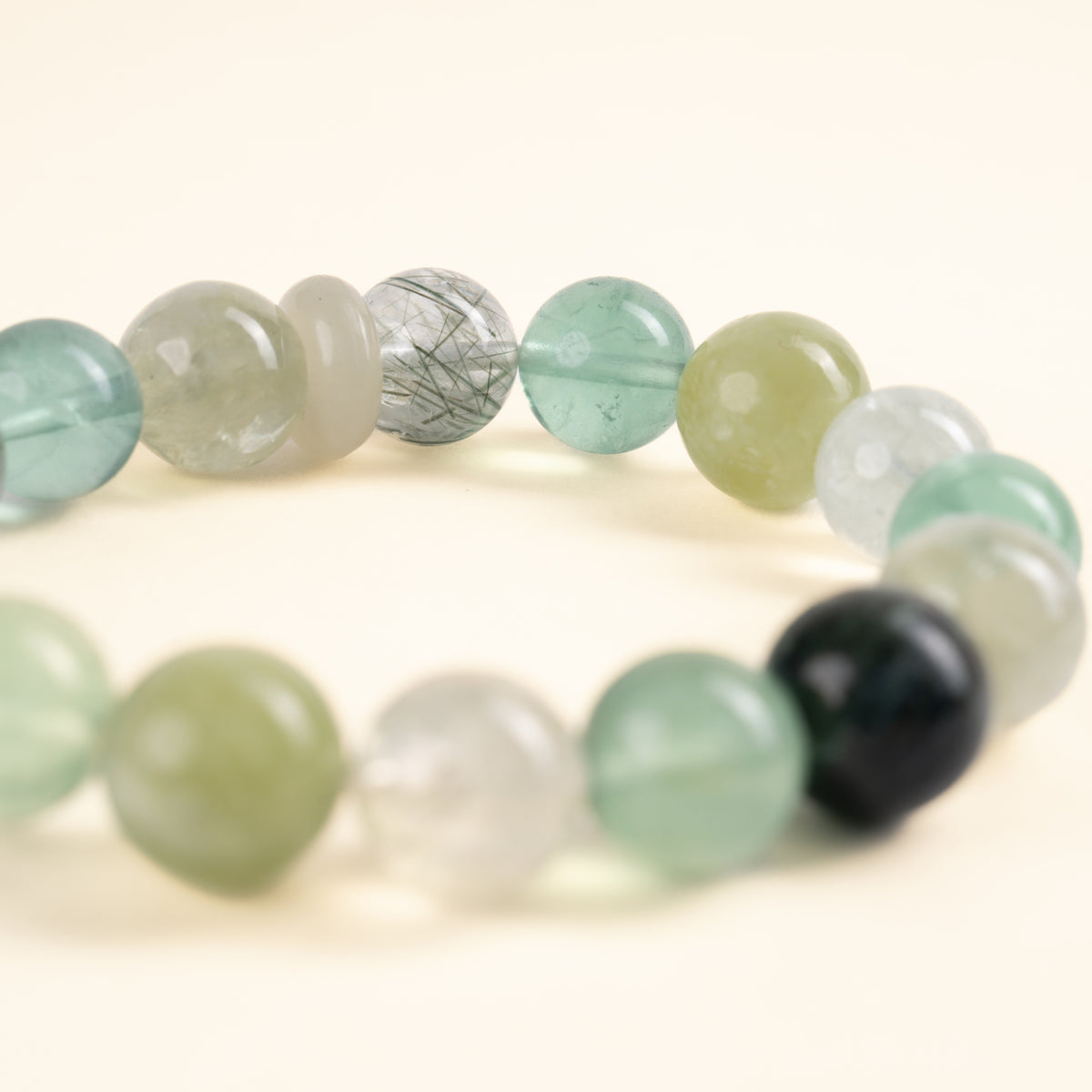 Abundance Calm Glimmer Through Leaves Green Quartz Green Fluorite Handmade Bracelet·Wood｜Growth — detail image 1
