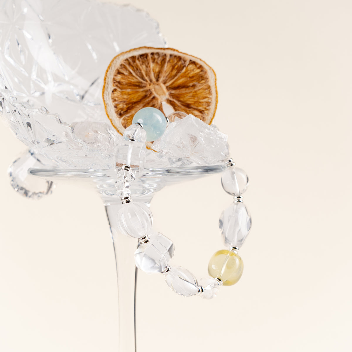 Source Connection Intuition Mirror Clear Clear Quartz Citrine Handmade Bracelet·Metal｜Clarity — atmosphere image 1