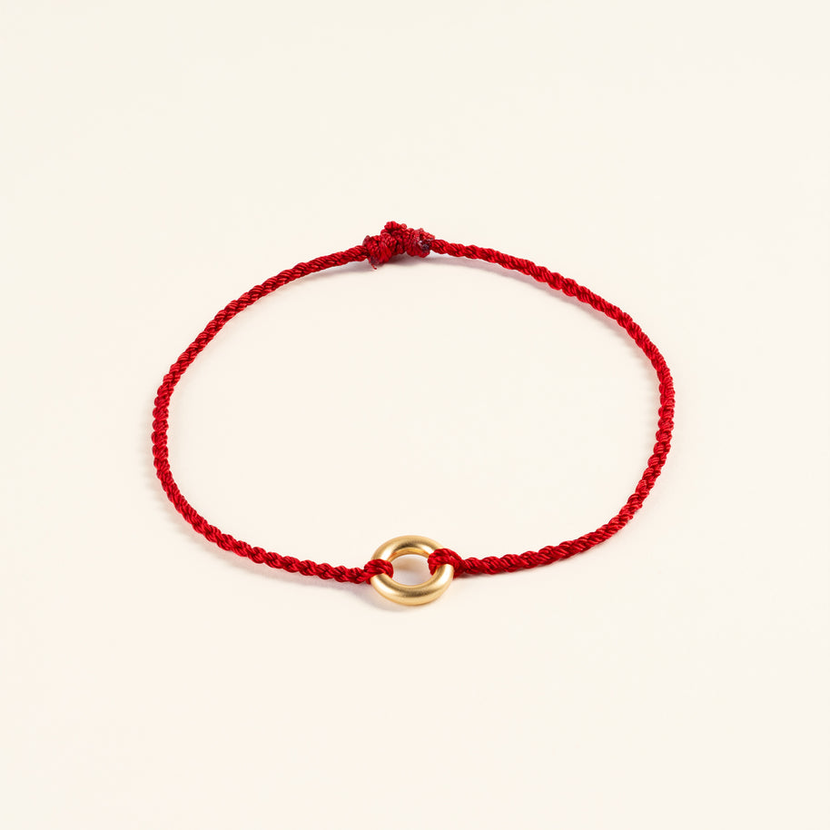 平安扣细红绳编织手链 / Ping An Kou Thin Red String Braided Bracelet — main