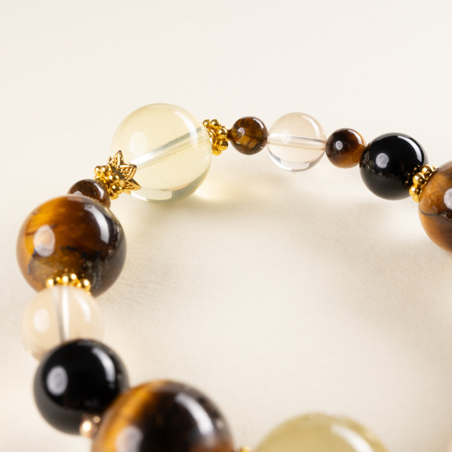 Spoon of Honey — Detail view 1