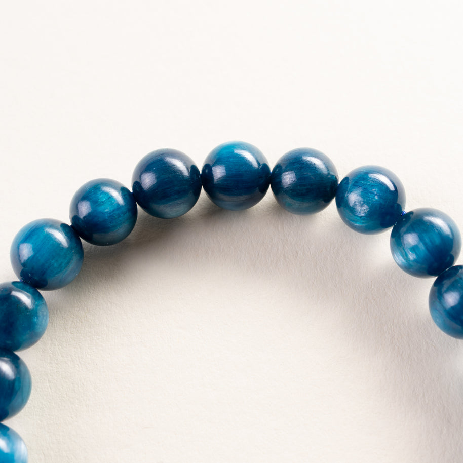 Kingfisher Blue — detail image 2