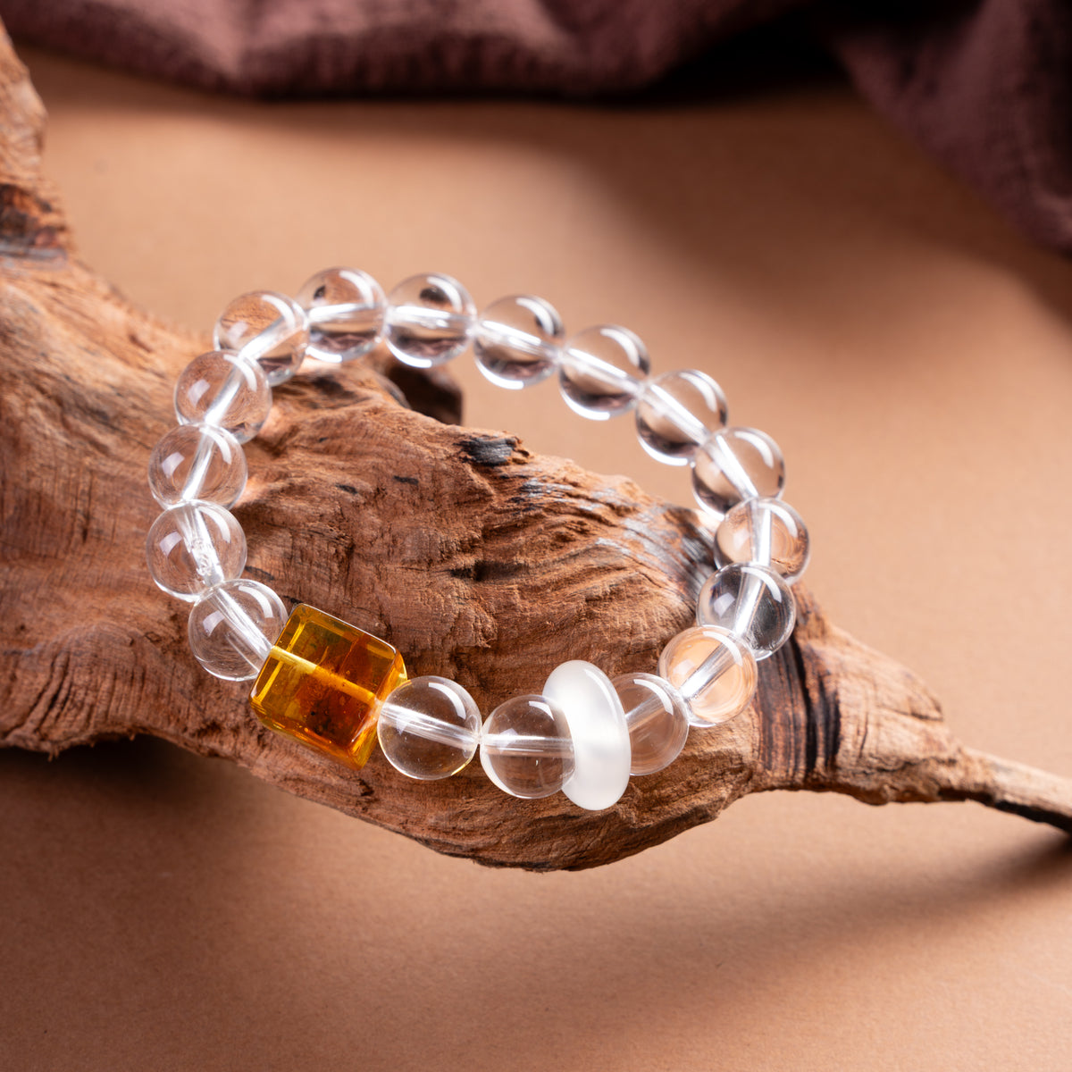 Amber in Ice — atmosphere image 1